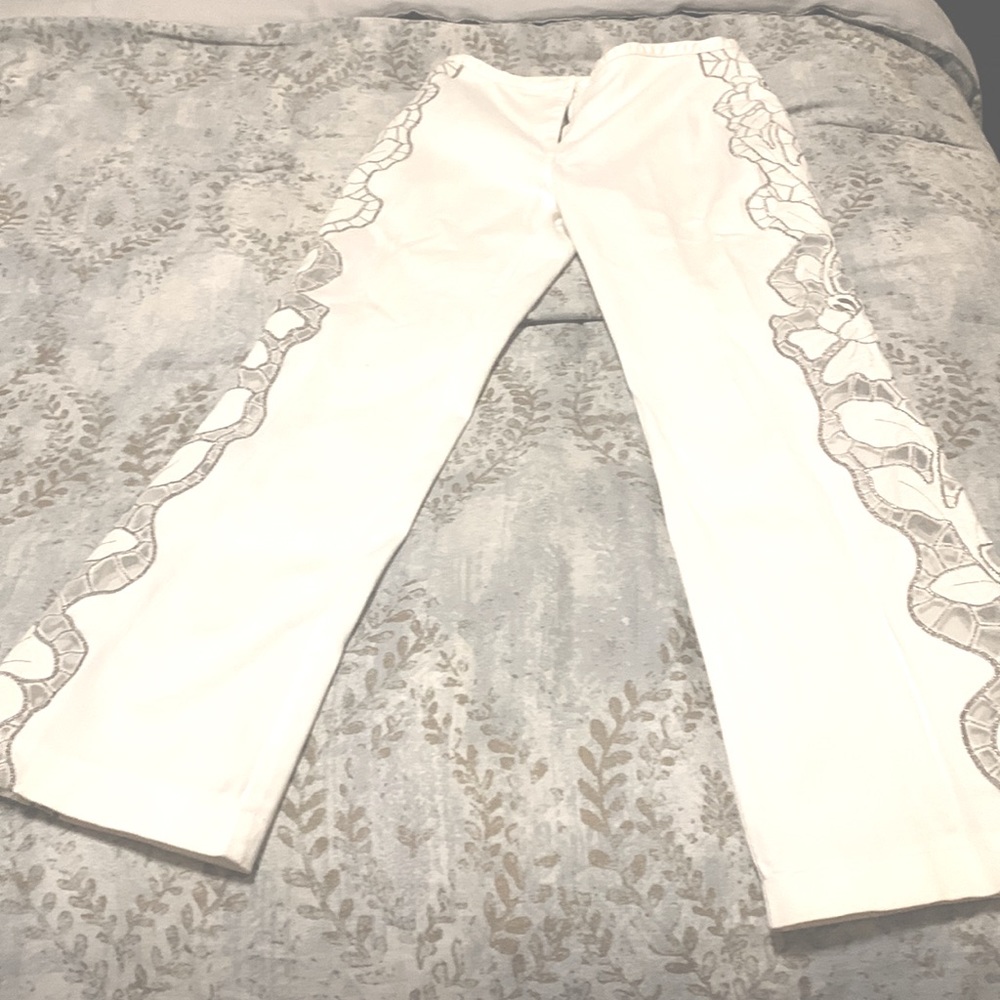 White Pants With Style Design Classy - image 2